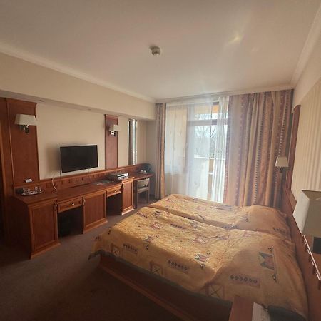 Csipke Hotel Kiskunhalas Zewnętrze zdjęcie