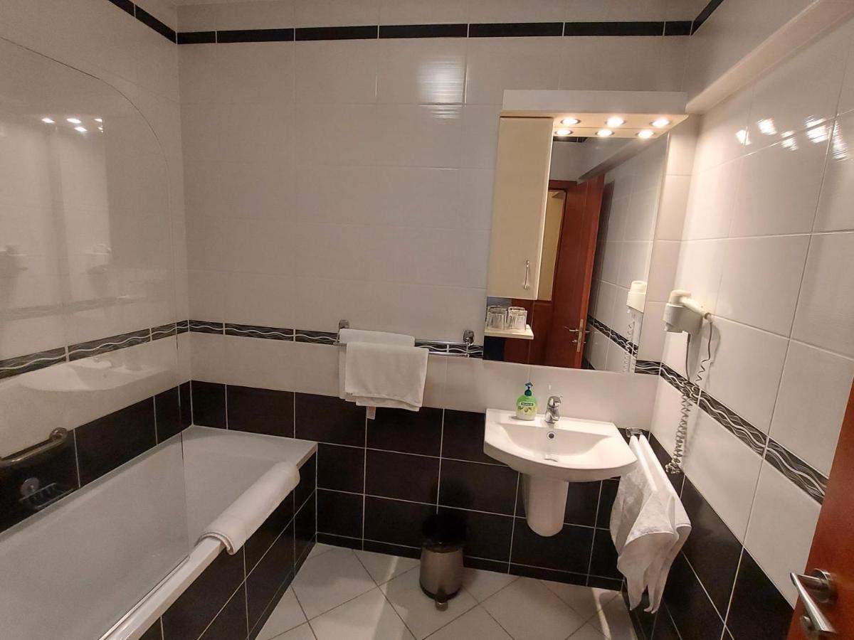 Csipke Hotel Kiskunhalas Zewnętrze zdjęcie