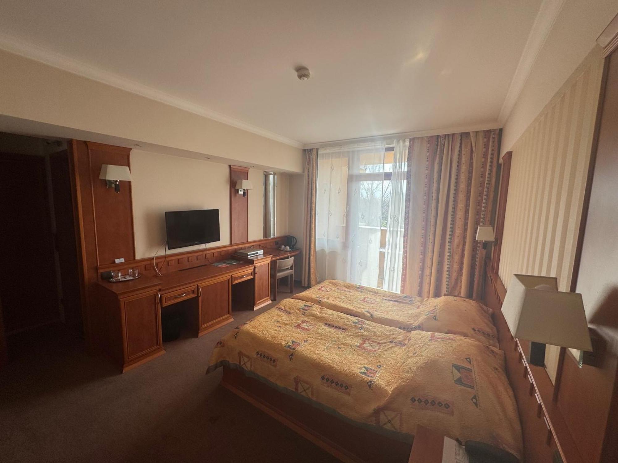 Csipke Hotel Kiskunhalas Zewnętrze zdjęcie